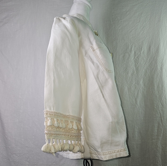 Chicos Cream Button-Up Jacket with Fringe Sz 2 Boho Hippie Utility Spring - Picture 3 of 13